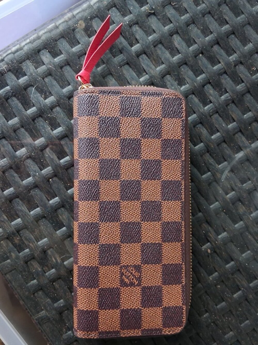 Louis Vitton wallet/ clutch